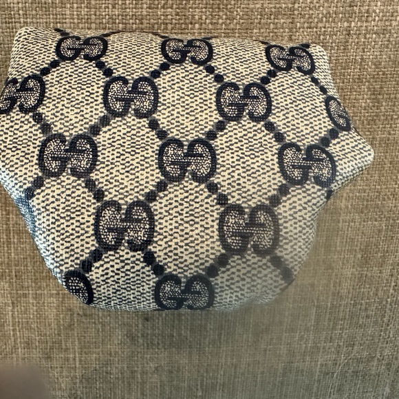 Vintage Gucci navy coin purse - Picture 3 of 4